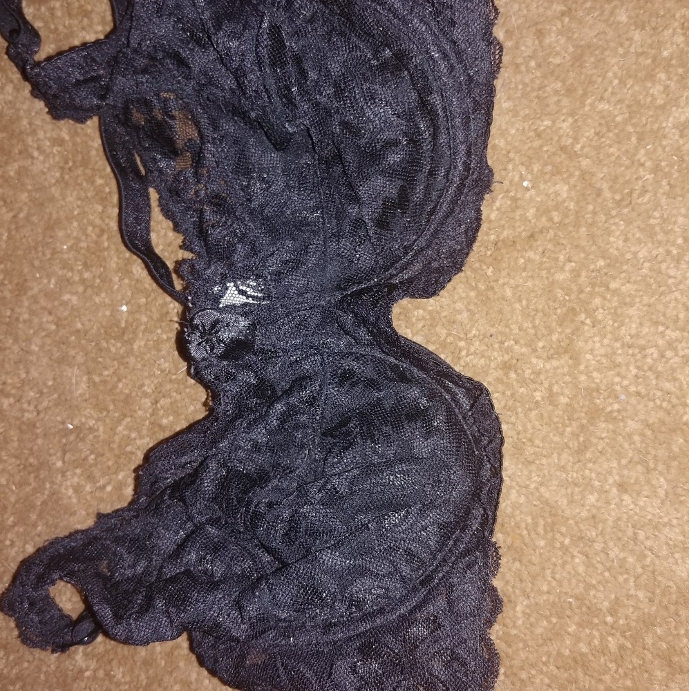 Black size 42c lace bra